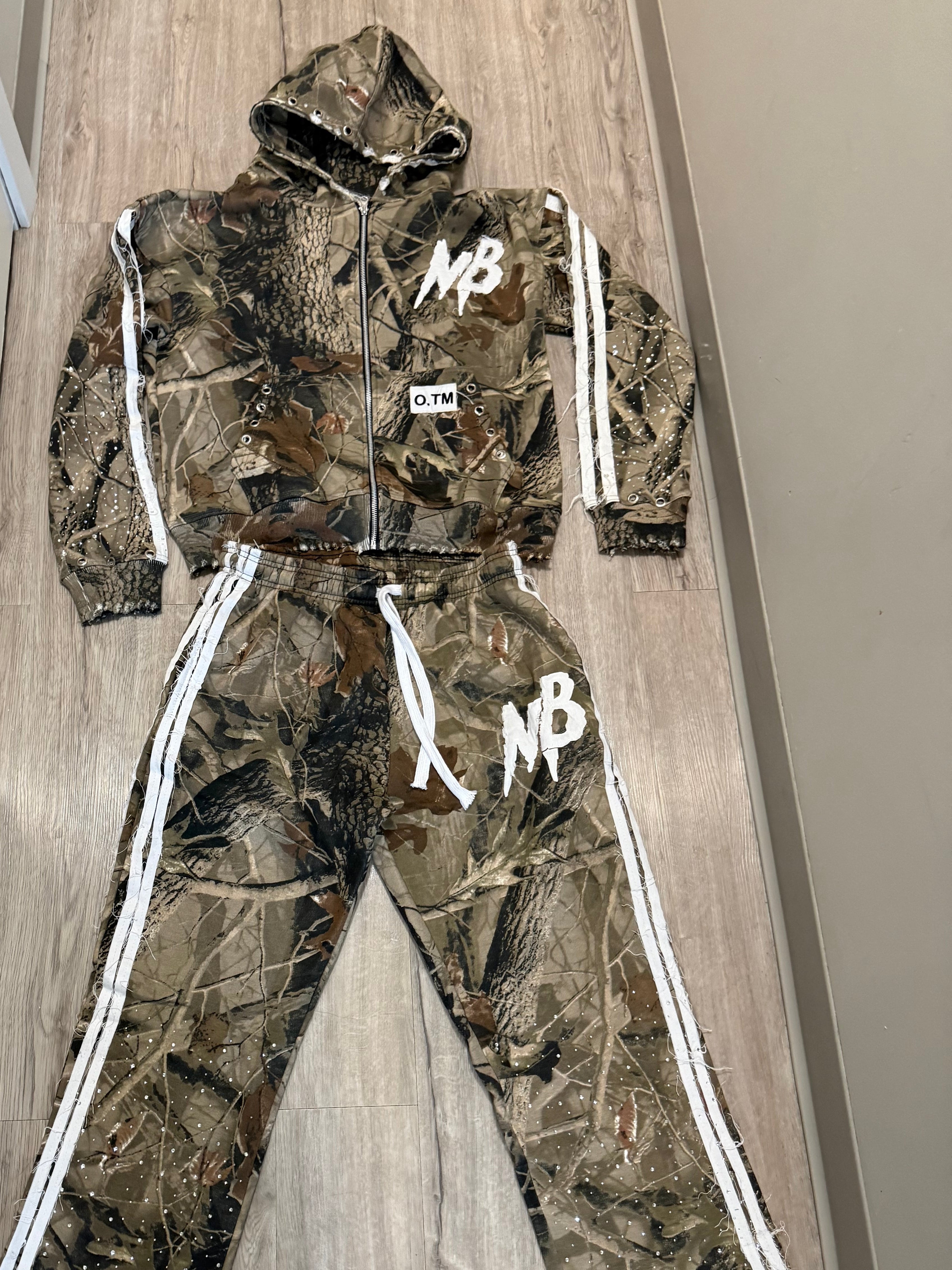 Camo distressed sweat suit